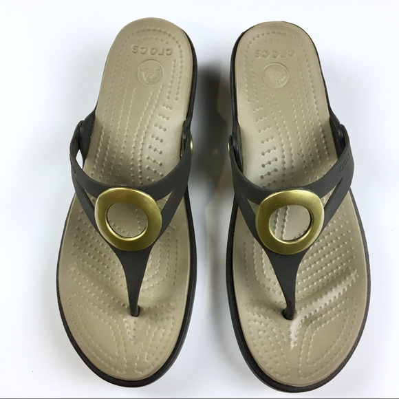 Crocs gold flip flops Clearance